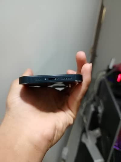 Apple iPhone 13 JV with Apple Warranty