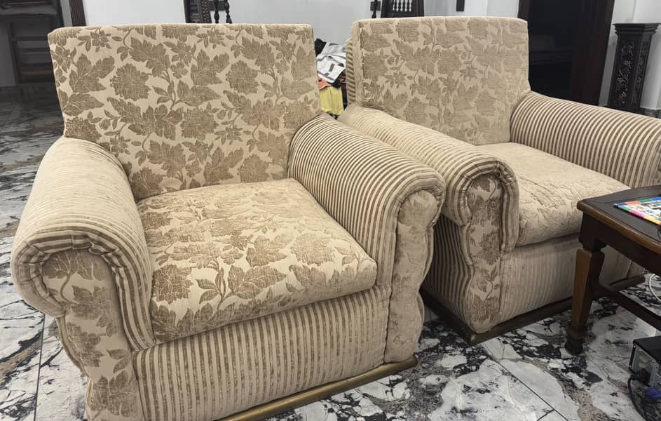 5 Seater Sofa Set 0
