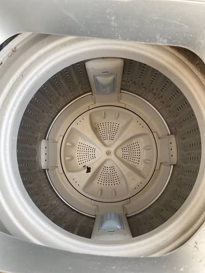 Automatic heir washing machine