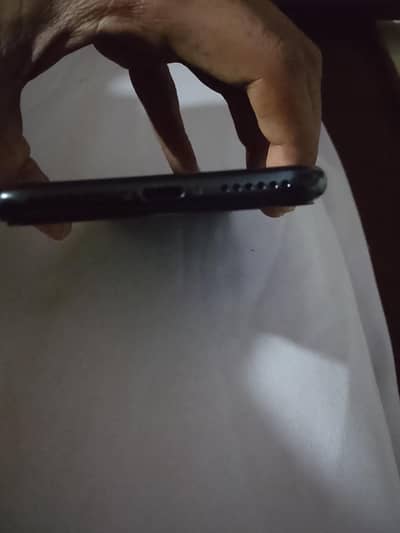 Apple iPhone 7