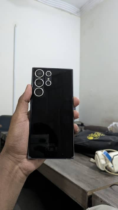 Samsung S23 Ultra with complete box and charger