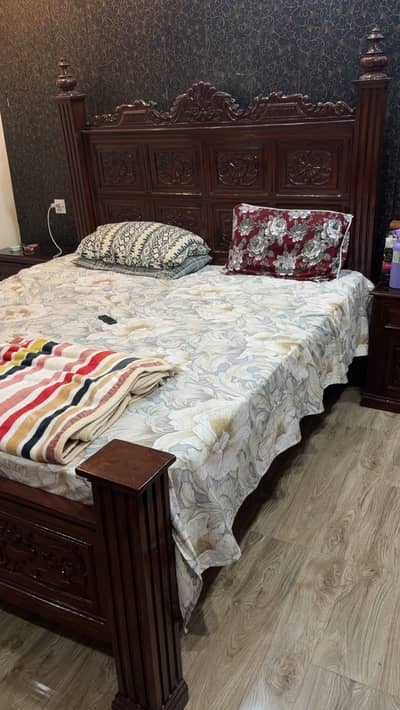 High quality wooden bed set