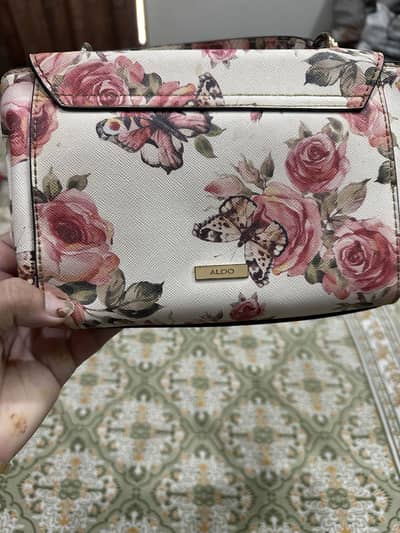 Aldo bags are available for sale  imported from uk