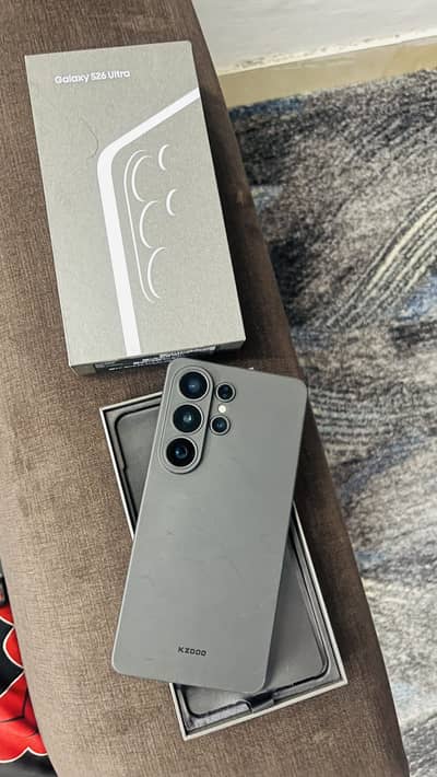 Samsung Mobile S26 Ultra with Box 12/512GB