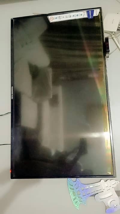 23 inches LED TV with HDMI + USB like new brand: CHANGHONG RUBA