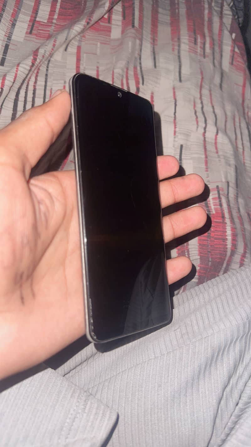Sharp Aquos Zero 2 4
