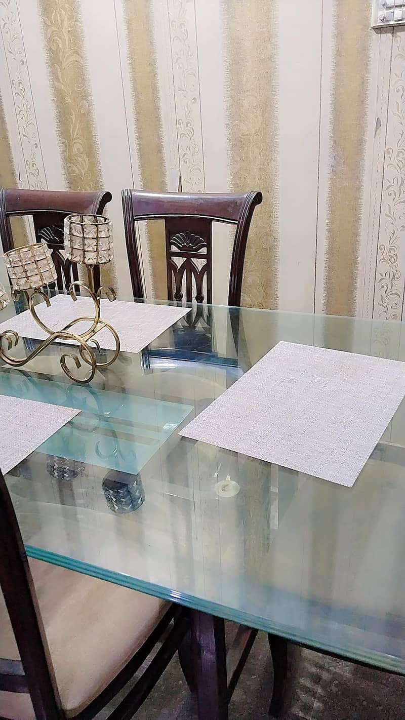 dinning table 0