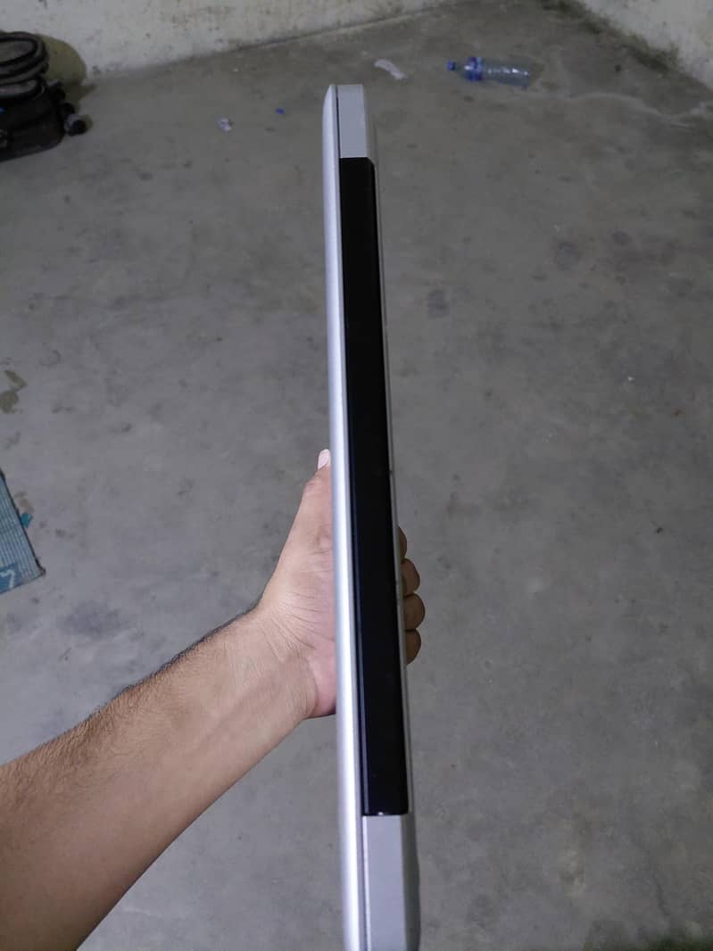 MacBook 2012 model 0