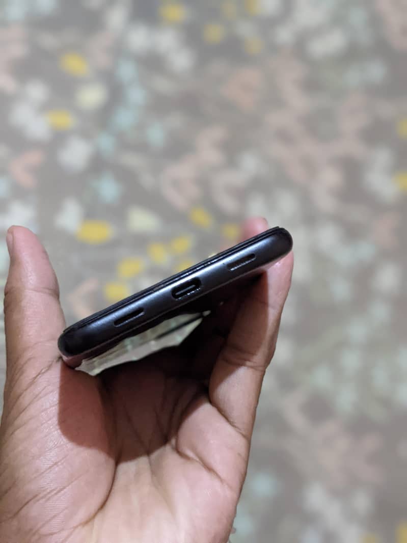 Google pixel 4a5g 1