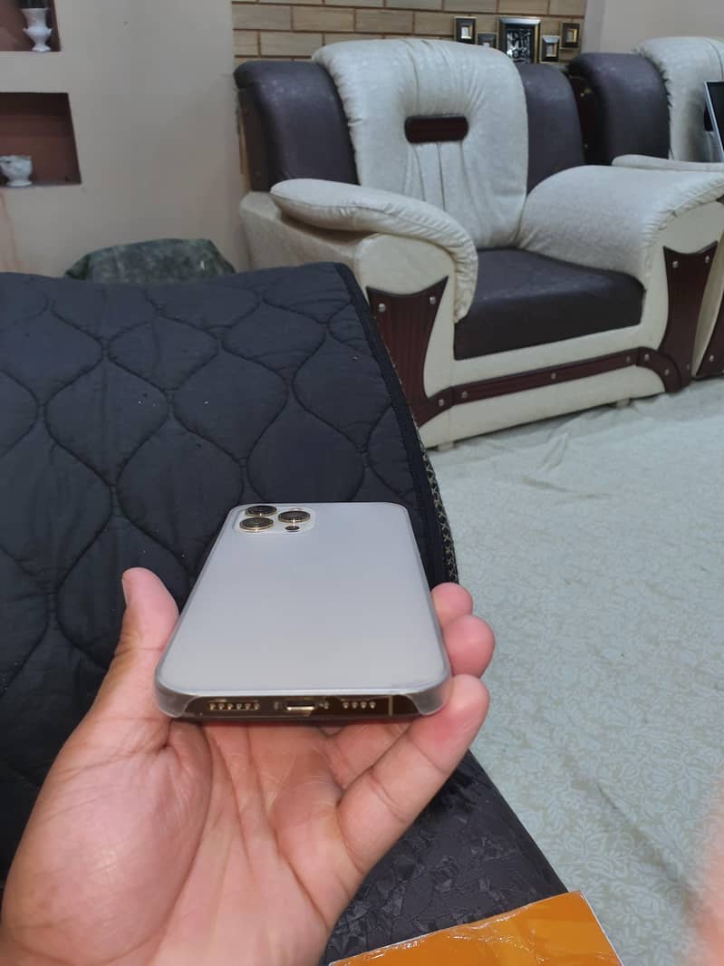Apple iPhone 12 Pro Max 7