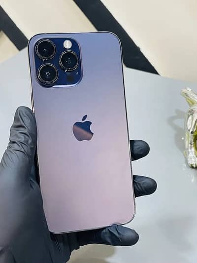 Apple iPhone SE 2023 just box open