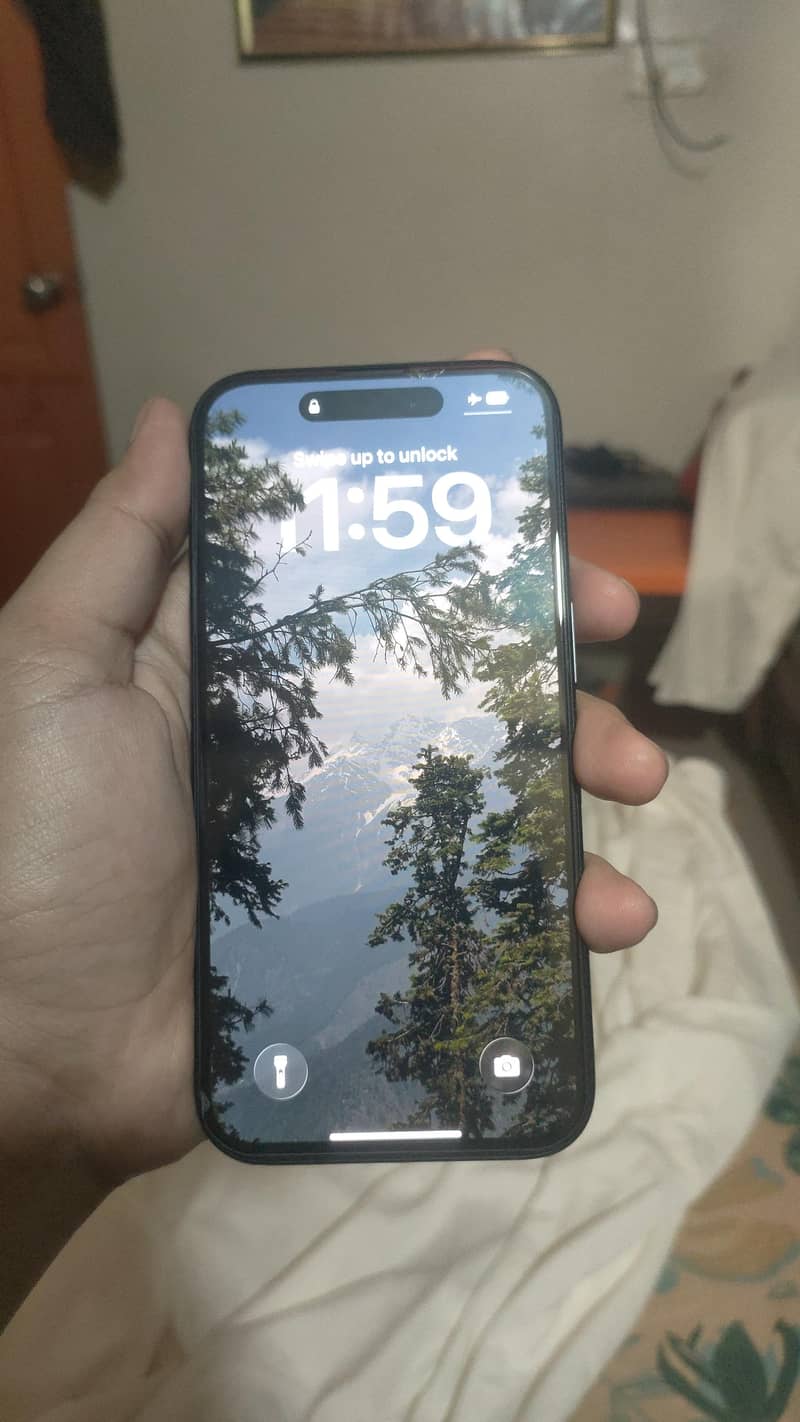 Apple iPhone 16 0