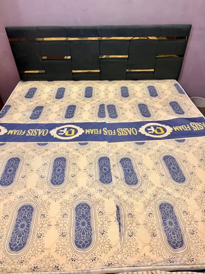 king size Bed with Medicated Mattress 8 Inch for Sale