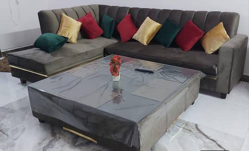 Yes available plz Whatsapp number and location
