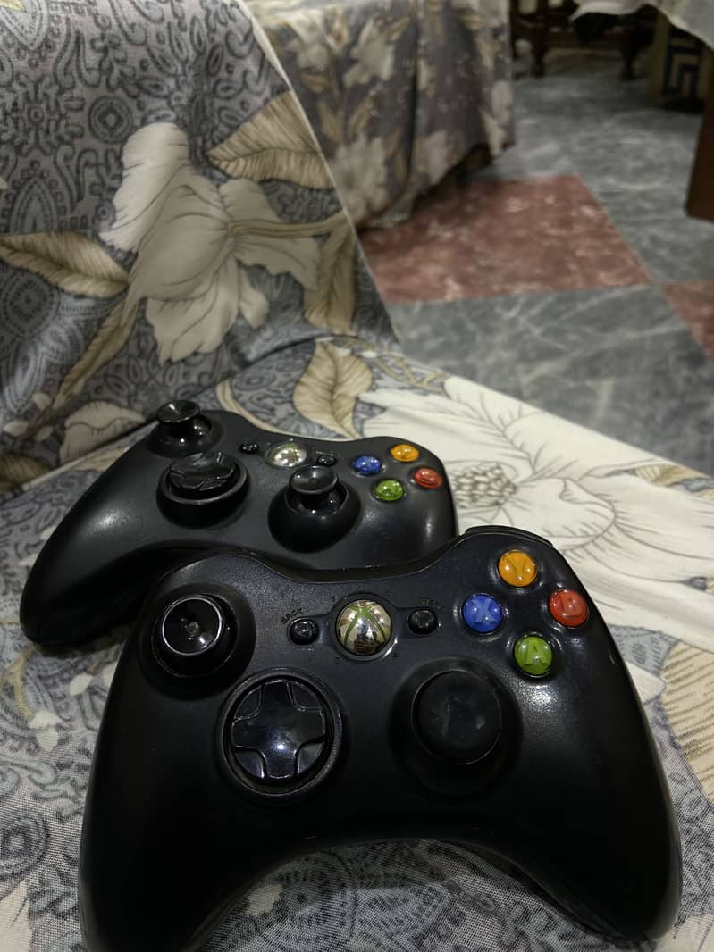Xbox 360 controllers 1