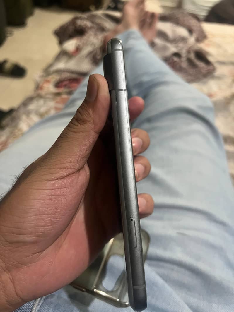 Google Pixel 8 2