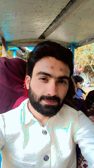 Driving ki job chye mujhy office + home + school