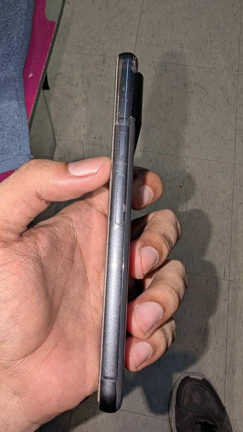 Google Pixel 8 2