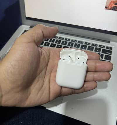 Airpods 2nd Gen A2031 (Genuine Apple)