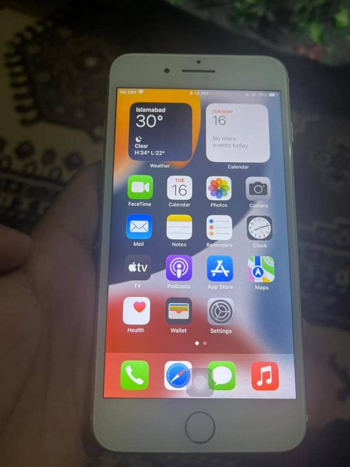 Apple iPhone 7 Plus 5