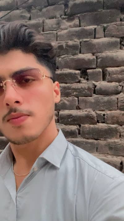 Aziz khan