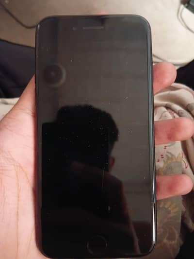 Apple iPhone SE