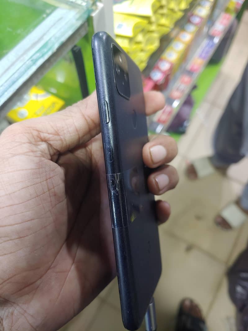 Google Pixel 5 ( Panel Damage ) 3