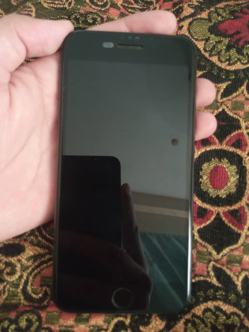Apple iPhone 8 Plus 3