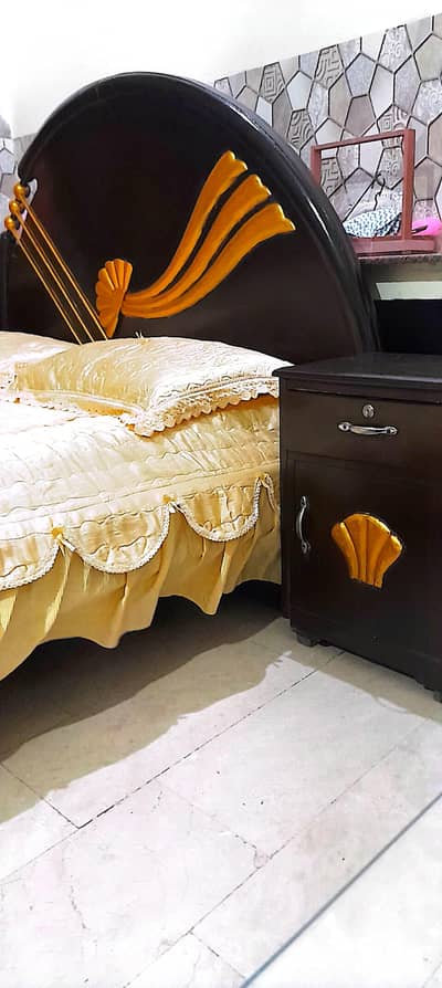 Bed /Double Bed / Queen bed / Bed Set /Bed Sale
