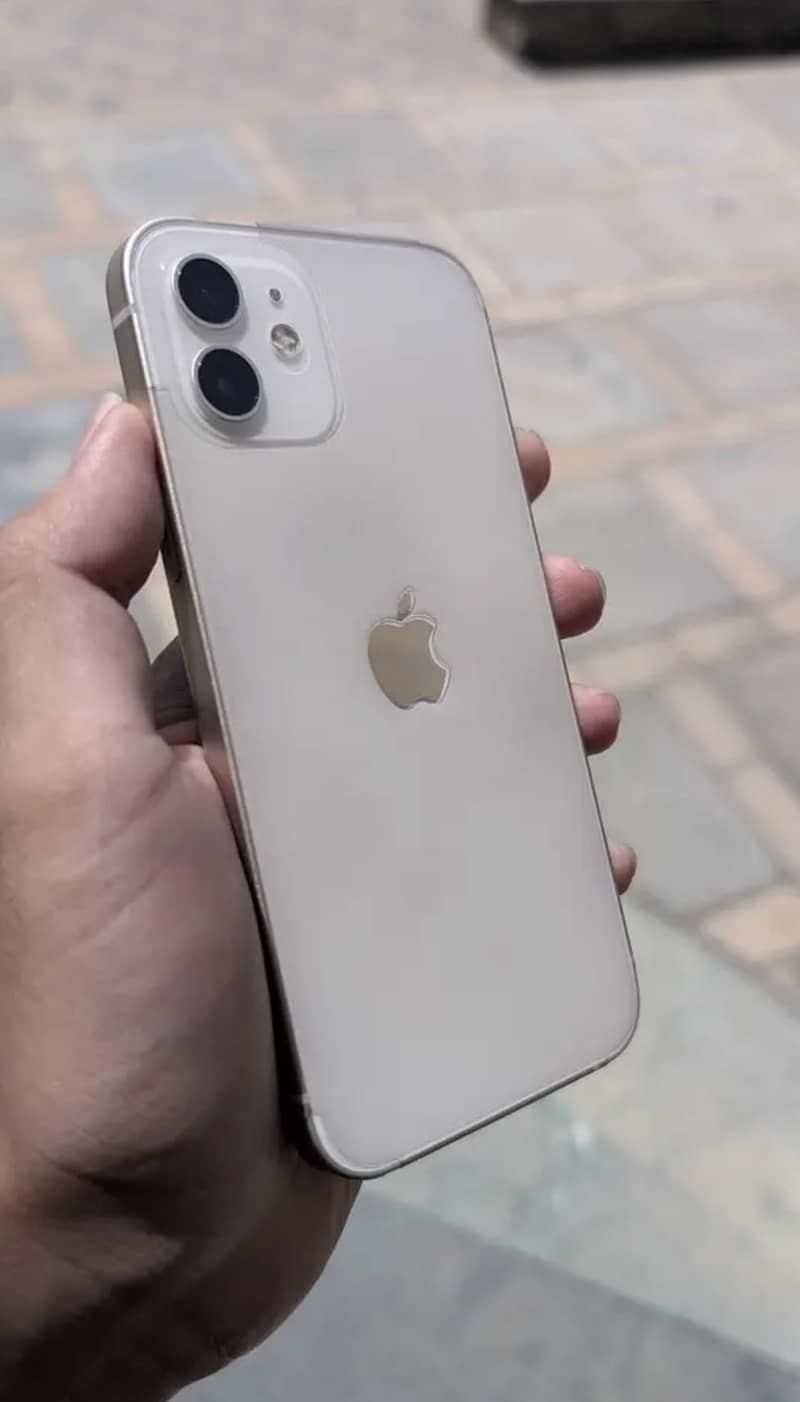 Apple iPhone 12 2