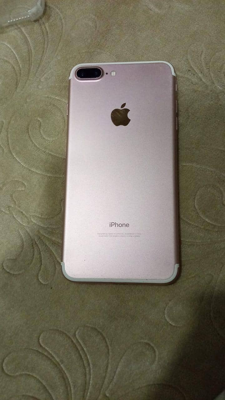 Apple iPhone 7 Plus 0