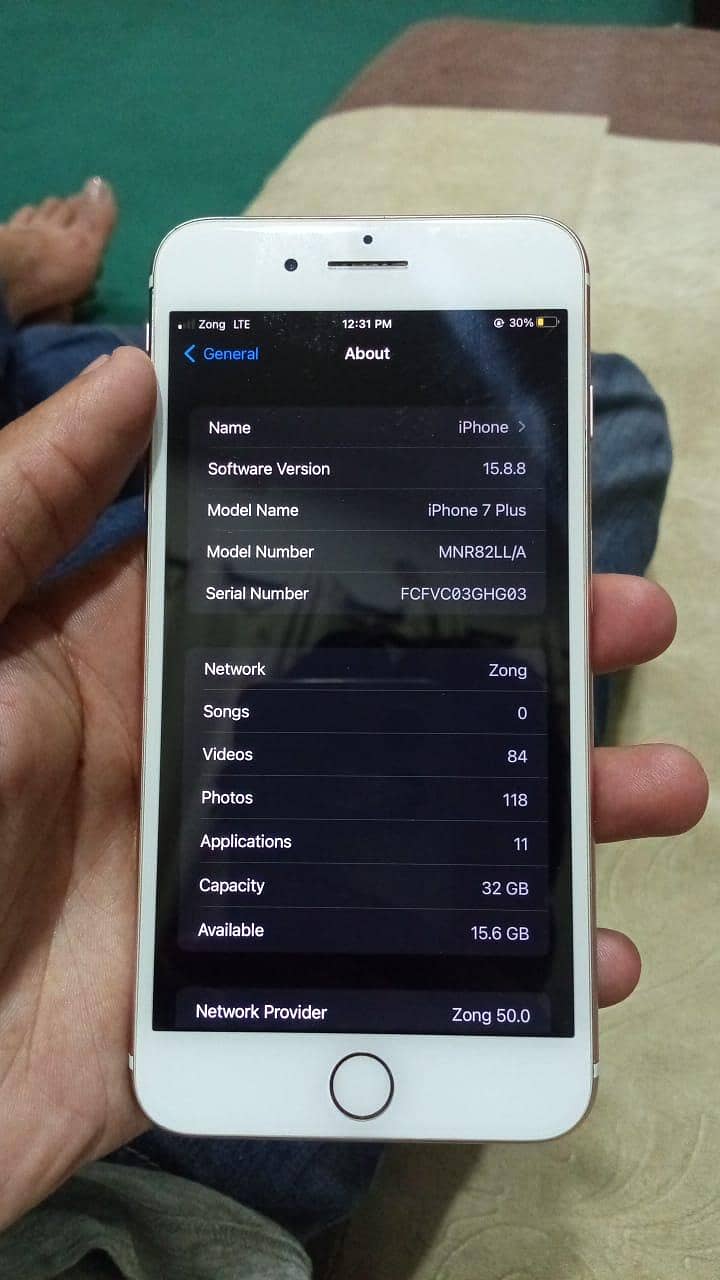 Apple iPhone 7 Plus 2