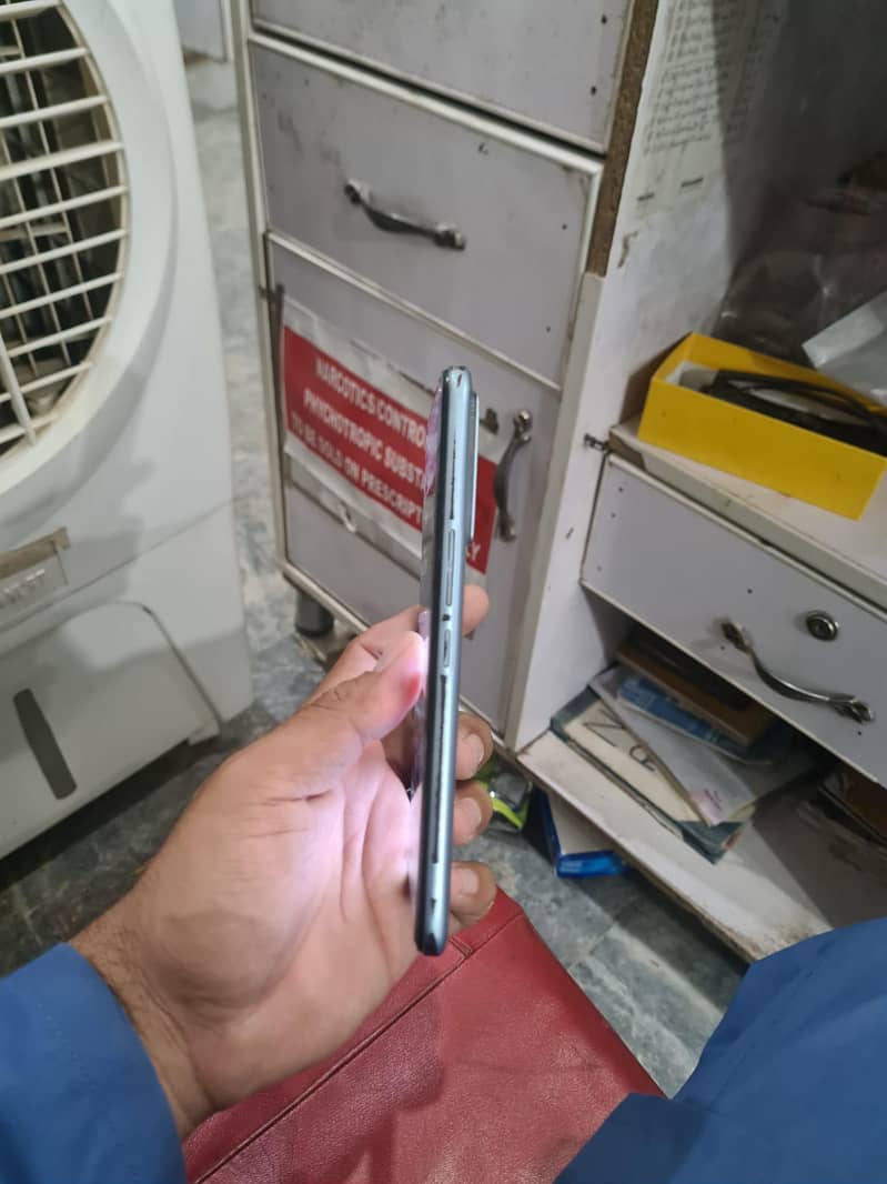 Tecno Camon 17 7
