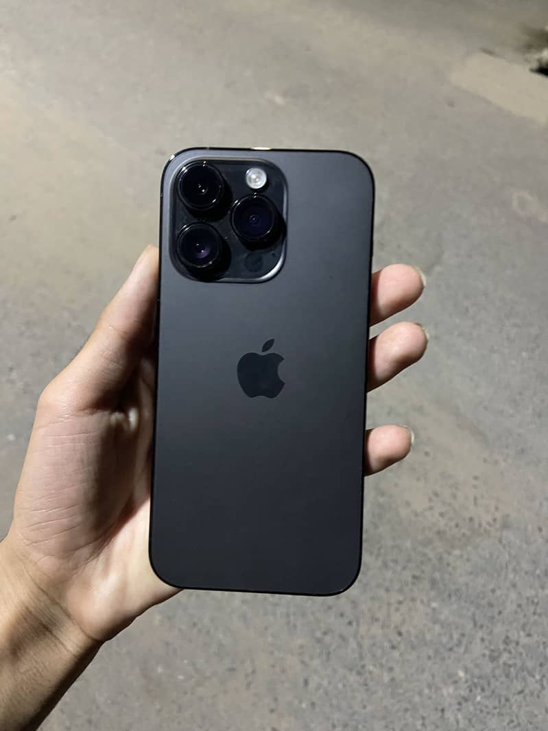 Apple iPhone 14 Pro 3