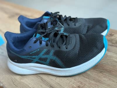 Asics shoes for sale - Excellent condition