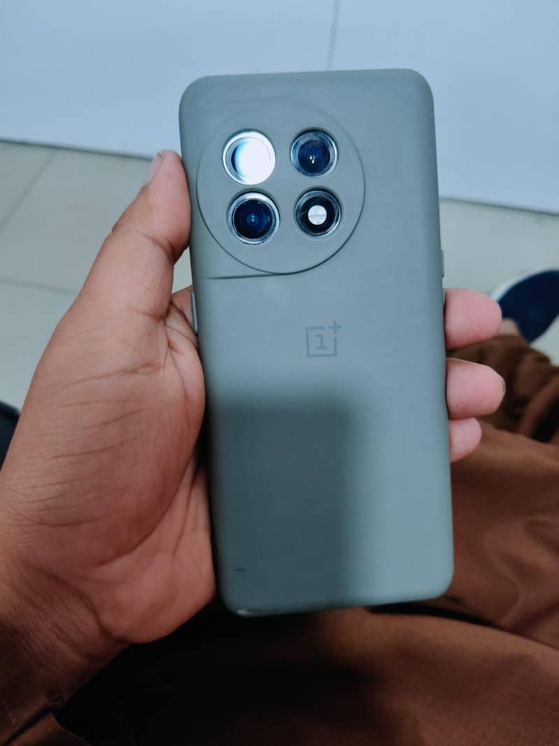 One Plus 11 5