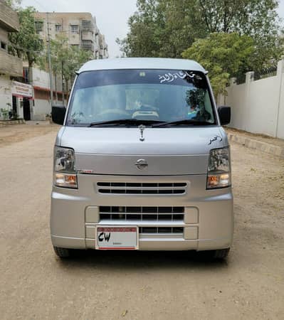 I'am selling My Nissan cliper 2014/2017