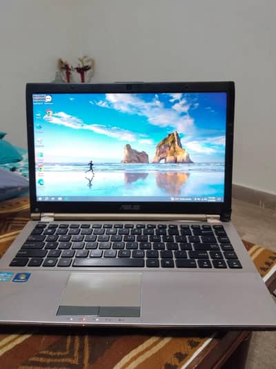  ASUS U46E Laptop for Sale 55000 only with all accessories.