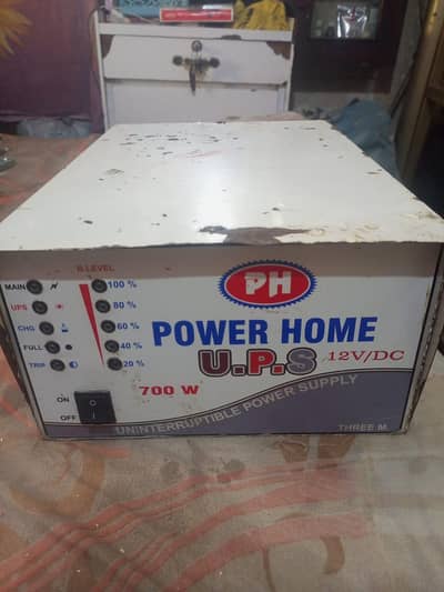 Ups and battery