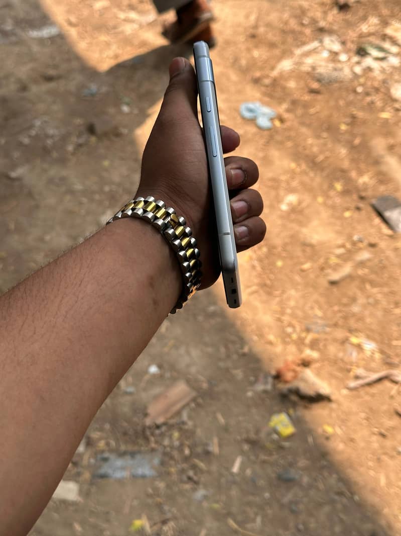 Google Pixel 7a 1
