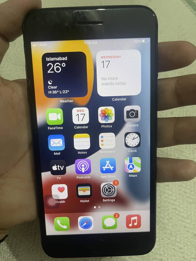 Apple iPhone 7 Plus 0