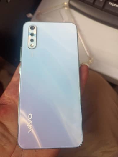 Vivo S1