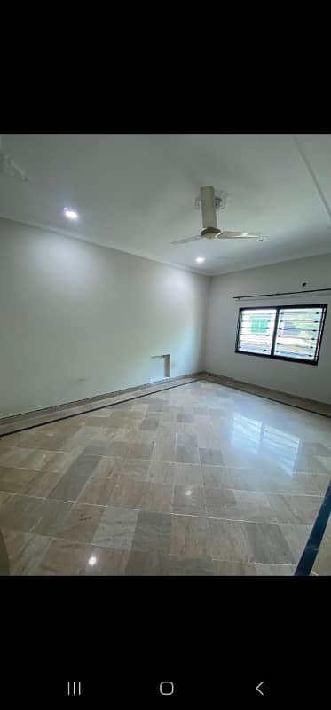 Ground Floor For Rent in G-13 (10 Marla)