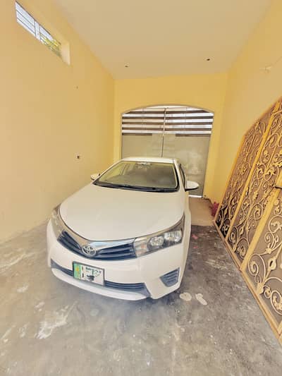Toyota Corolla Altis 1.6 Automatic 2017 White – Excellent Condition