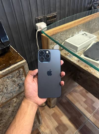 Apple iPhone 15 Pro Max Factory Unlock
