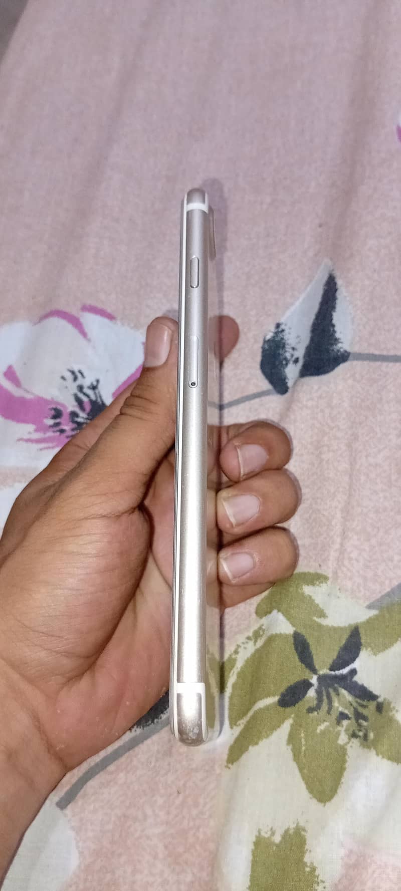 Apple iPhone 7 Plus 6