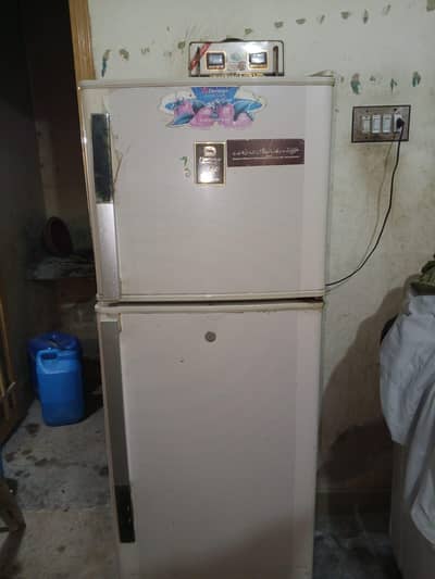 DAWLANCE FRIDGE