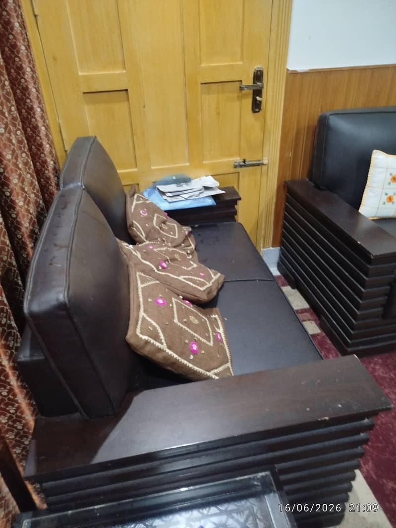 Leather sofa 2