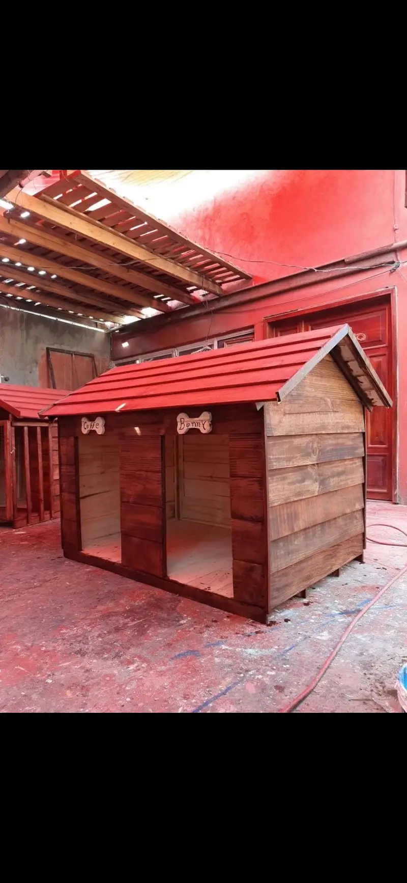 Solid wood dog house — photo 4