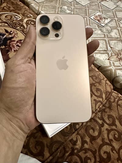 Apple iPhone 16 Pro Max